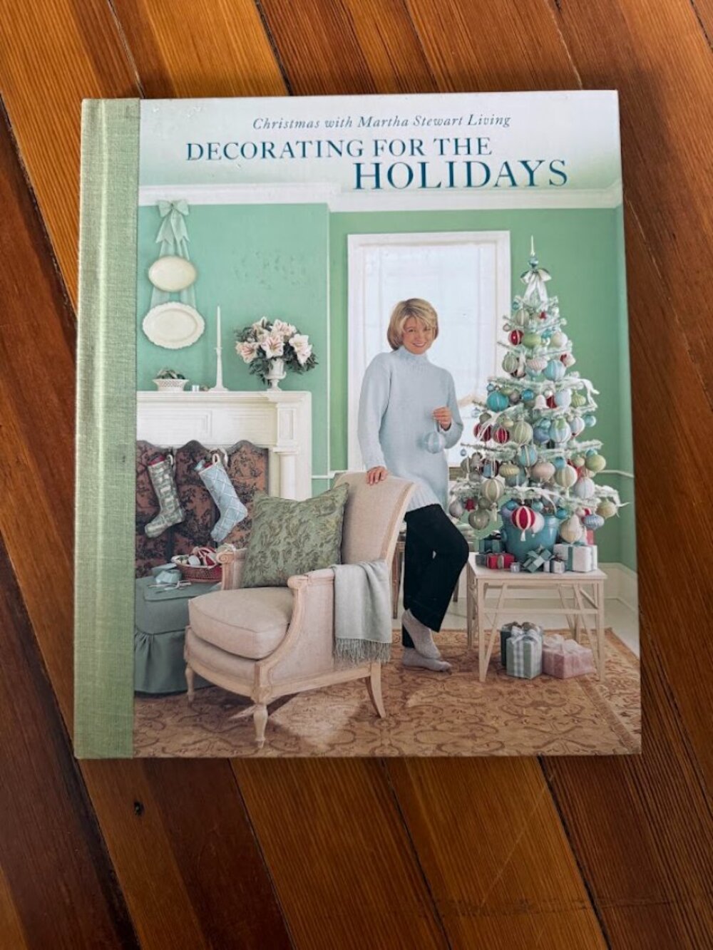 Martha Stewart Decorating For The Holidays 1998 Hardback Christmas Cottage